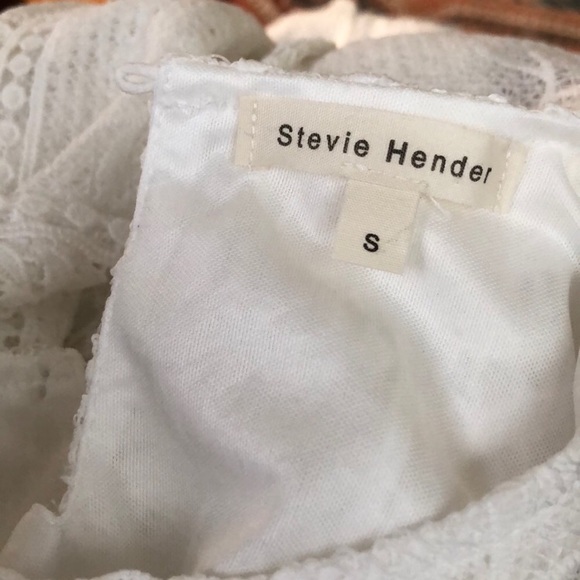 Stevie Hender lace dress - Picture 3 of 3